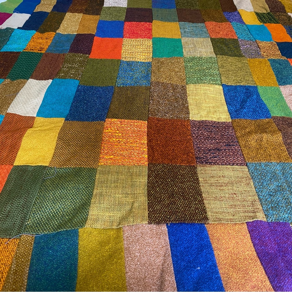 Double Sided Quilted Blanket - Picture 5 of 12